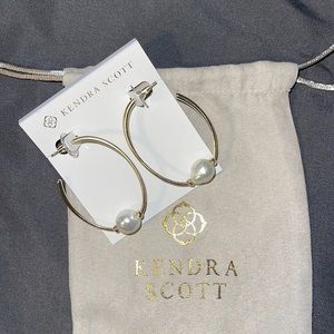 Kendra Scott Hoop Earrings - Baroque Pearl